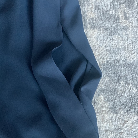 BCBG open back shorts romper - Picture 4 of 7